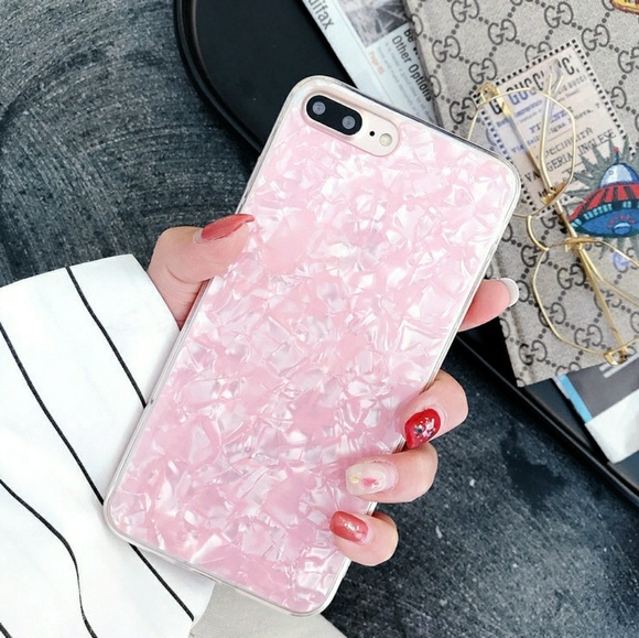 iPhone Accessories - iPhone XR/XS/X/7/8/+❤️️pink shell phone case